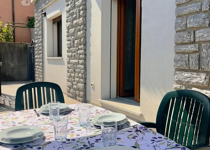 아파트 Tra Cielo E Bosco 베르바니아